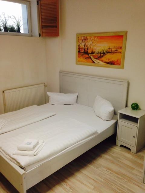 Airport Hostel 哈尔伯格摩斯 外观 照片